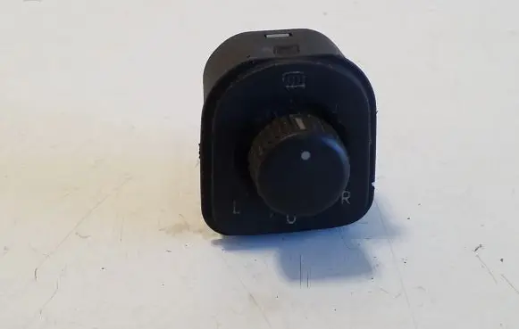 Volkswagen PASSAT B6 Wing mirror switch 1K0959565F