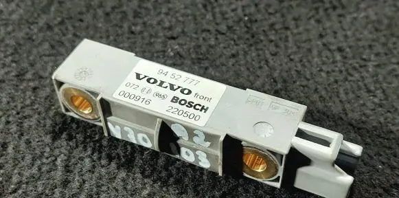 Volvo V70 Airbag deployment crash/impact sensor 9452777 000916 220500