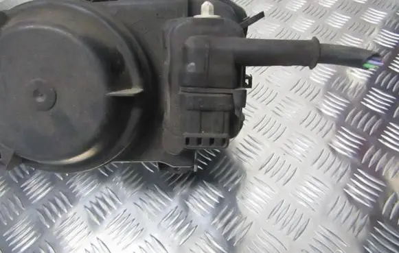 Renault Scenic I Headlight level adjustment motor 7700840141