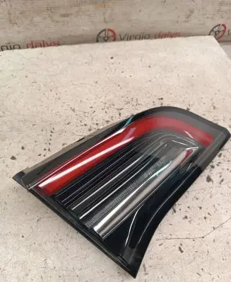 Tesla Model 3 Tailgate rear/tail lights 24531801 135V4374 01534201