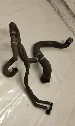 Mercedes-Benz GLE AMG (W166 - C292) Engine coolant pipe/hose A1665000077
