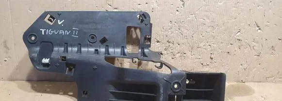 Volkswagen Tiguan Bracket in trunk/boot 5NL853231