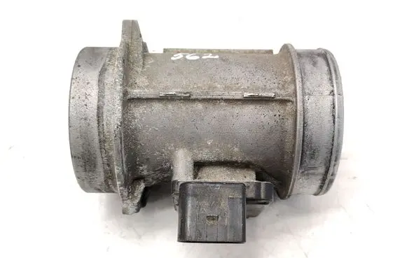 Audi A6 S6 C5 4B Mass air flow meter 059906461D AFH7025C