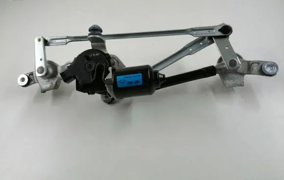 Front wiper linkage and motor