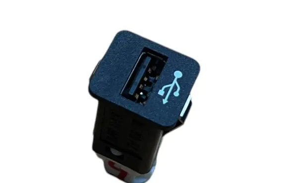 BMW X3 F25 USB socket connector 84109237656 9237656