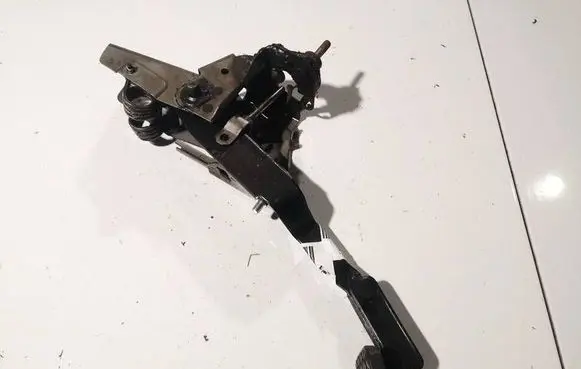 BMW X4 F26 Brake pedal 