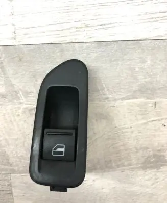 Volkswagen Golf VI Front door window winding handle 1K0959655B 8D00072619