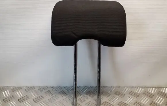 Volvo V40 Rear seat headrest 