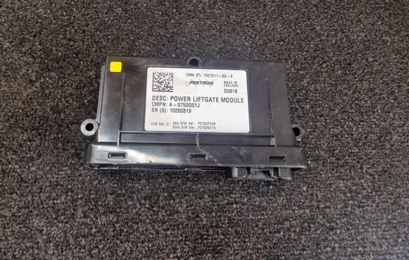 Tesla Model S Tailgate/trunk control unit/module 100751100A