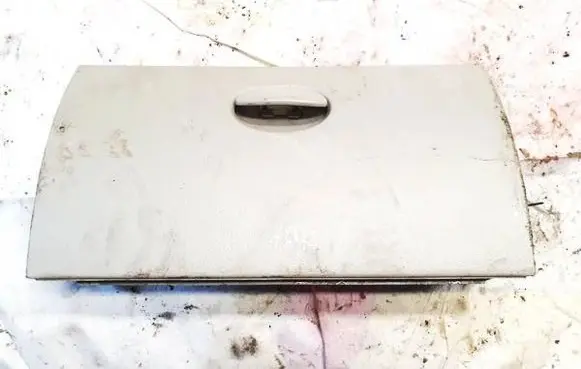 Citroen Xsara Picasso Glove box