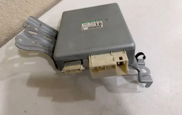 Toyota Auris 150 Power steering control unit/module 8965002390