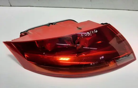 Audi TT TTS Mk2 Rear/tail lights 8J0945095F