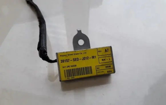 Honda Accord Antenna control unit 39157sedj012m1 39157-sed-j012-m1