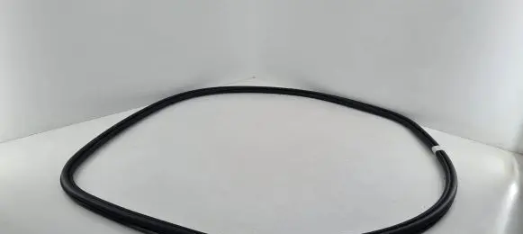 Volvo S90, V90 Front door rubber seal