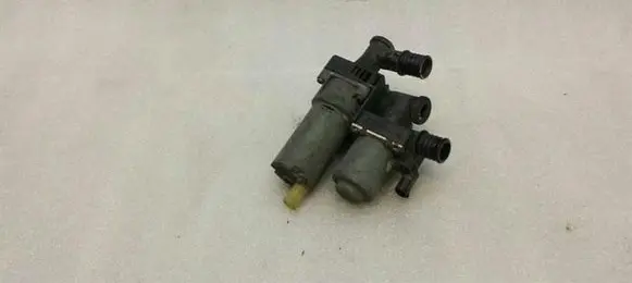 BMW 3 E46 Coolant heater control valve 8369807