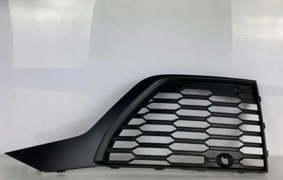 Audi Q7 4M Front bumper lower grill 4M0807681AM