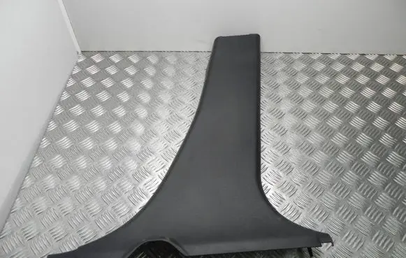 (B) pillar trim (bottom)