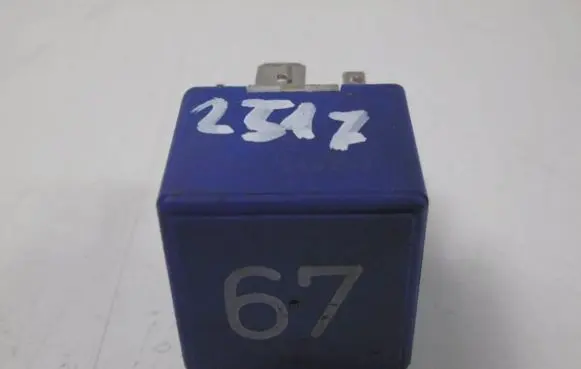 Seat Toledo I (1L) Other relay 857951253