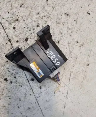 Toyota Corolla Verso AR10 Air conditioning/heating control unit 886500F030 MB1773007471