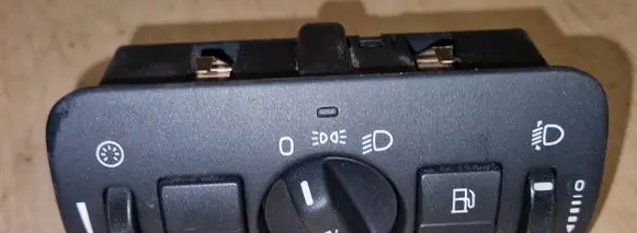 Volvo V70 Light switch 30739413