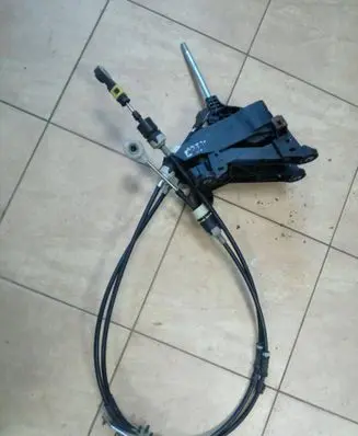 Ford Fiesta Gear shifter/selector C9B7A230292 NE69818