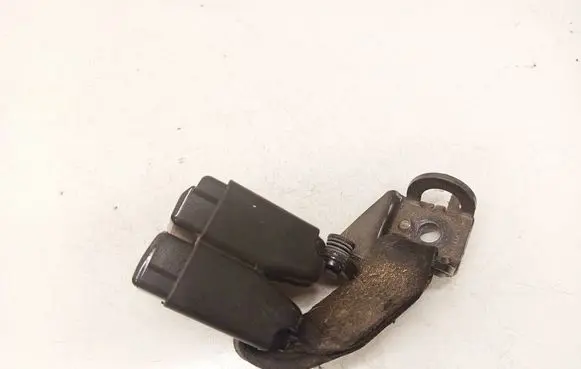Renault Megane I Rear seatbelt buckle
