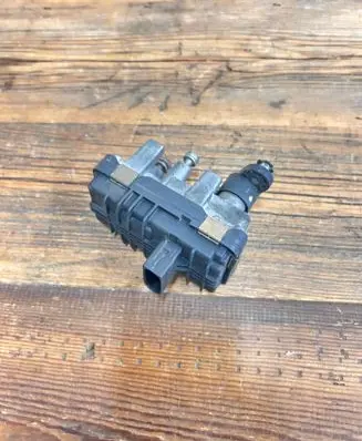BMW 3 E90 E91 Turbine electric control actuator 4933519410 6NW01043004