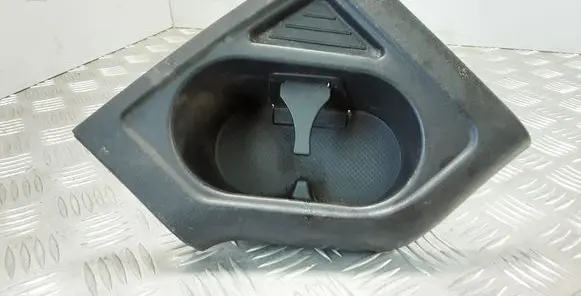 Mitsubishi Pajero Cup holder back MR402290