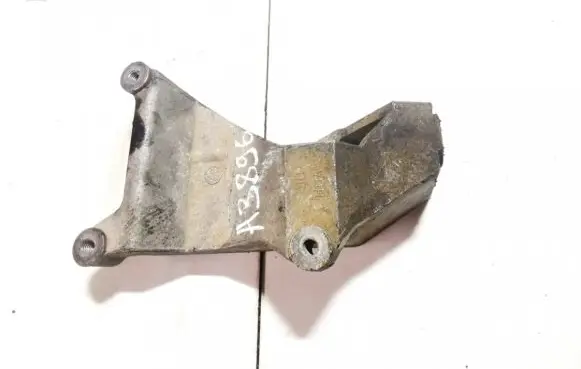 Volkswagen Golf IV Engine mounting bracket 038129723e