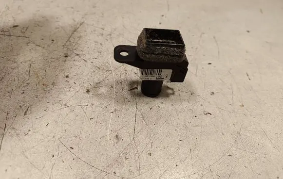 Mitsubishi L200 Interior temperature sensor MN123489