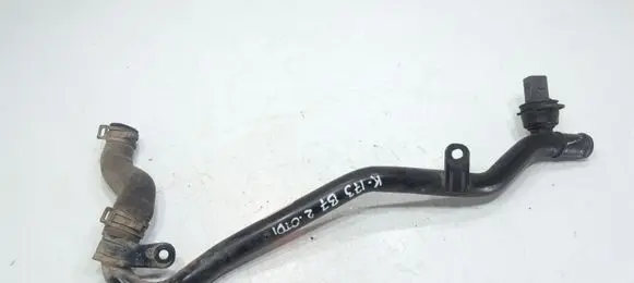 Volkswagen PASSAT B7 Engine coolant pipe/hose 5N0121065