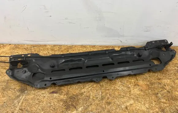 BMW 5 E60 E61 Top upper radiator support slam panel 7033741 11267310 A1M004S112