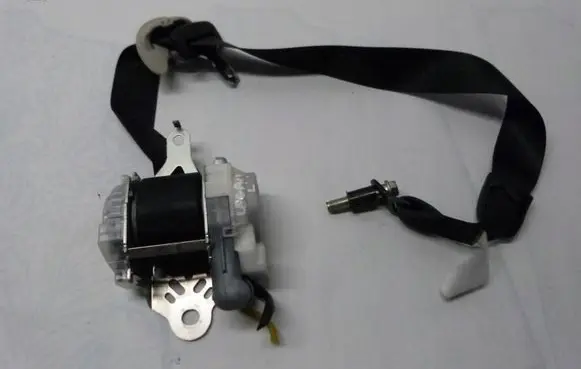 Subaru Legacy Front seatbelt 7S2520P