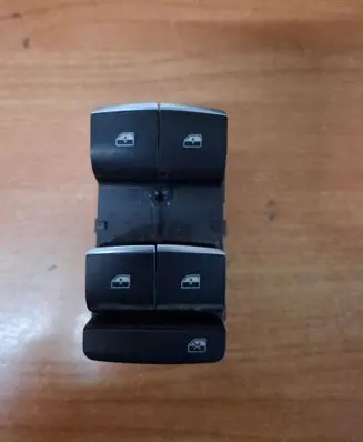 Alfa Romeo Giulia Electric window control switch 01561291730