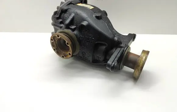 BMW 5 E60 E61 Rear differential 7556672 33107556672 755667201