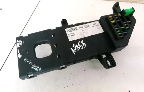 Opel Signum Fuse box set 13181984 13168781
