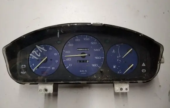 Mazda 121 Speedometer (instrument cluster) 4CDB04 119440