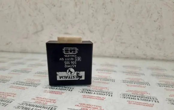 Seat Toledo III (5P) Tow bar relay 506005