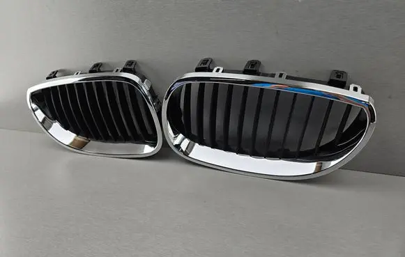 BMW 5 E60 E61 Front bumper upper radiator grill 7027061 51137027061 7027062