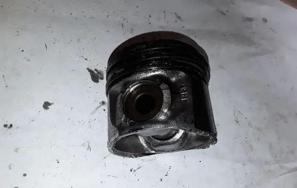 Honda Accord Piston 142