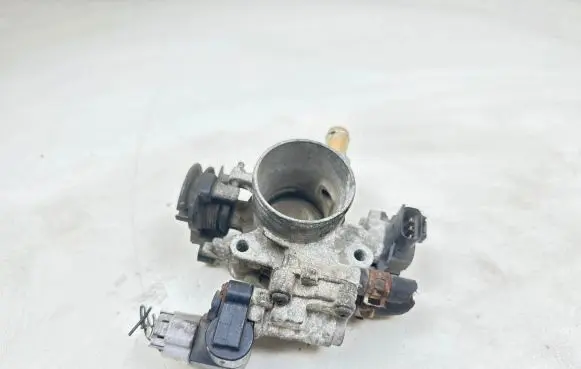 Toyota Corolla Verso AR10 Throttle valve 2227022050 0368001581