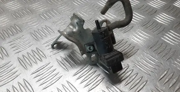 Nissan Navara D23 Vacuum valve 8200762162