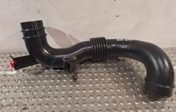 Renault Master III Air intake duct part S17986673 165550972R