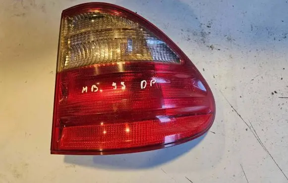 Mercedes-Benz E W210 Rear/tail lights A2108205464