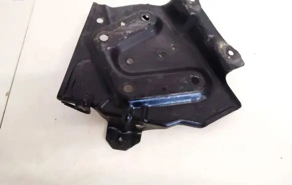 Battery bracket