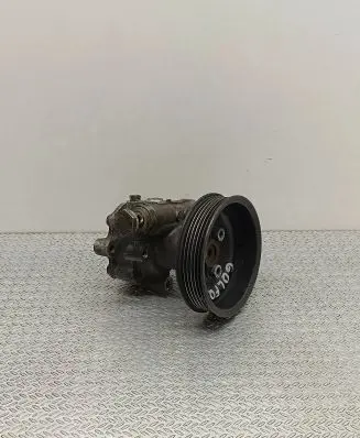 Volkswagen Golf IV Power steering pump 030145269A