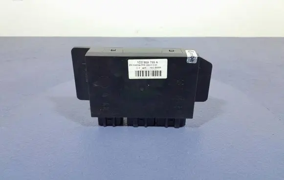 Volkswagen PASSAT B5.5 Comfort/convenience module 1C0959799A