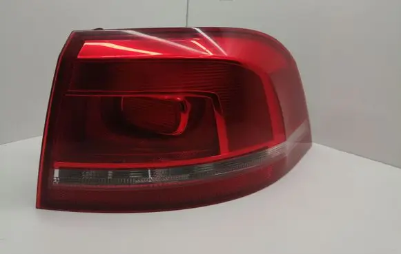 Volkswagen PASSAT B7 Rear/tail lights 3AF945096C