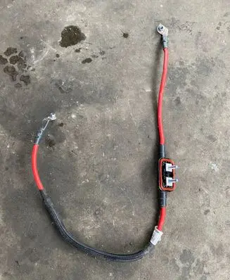 Mercedes-Benz C W205 Positive cable (battery) 2055406212