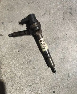 Opel Astra H Fuel injector 0445110175